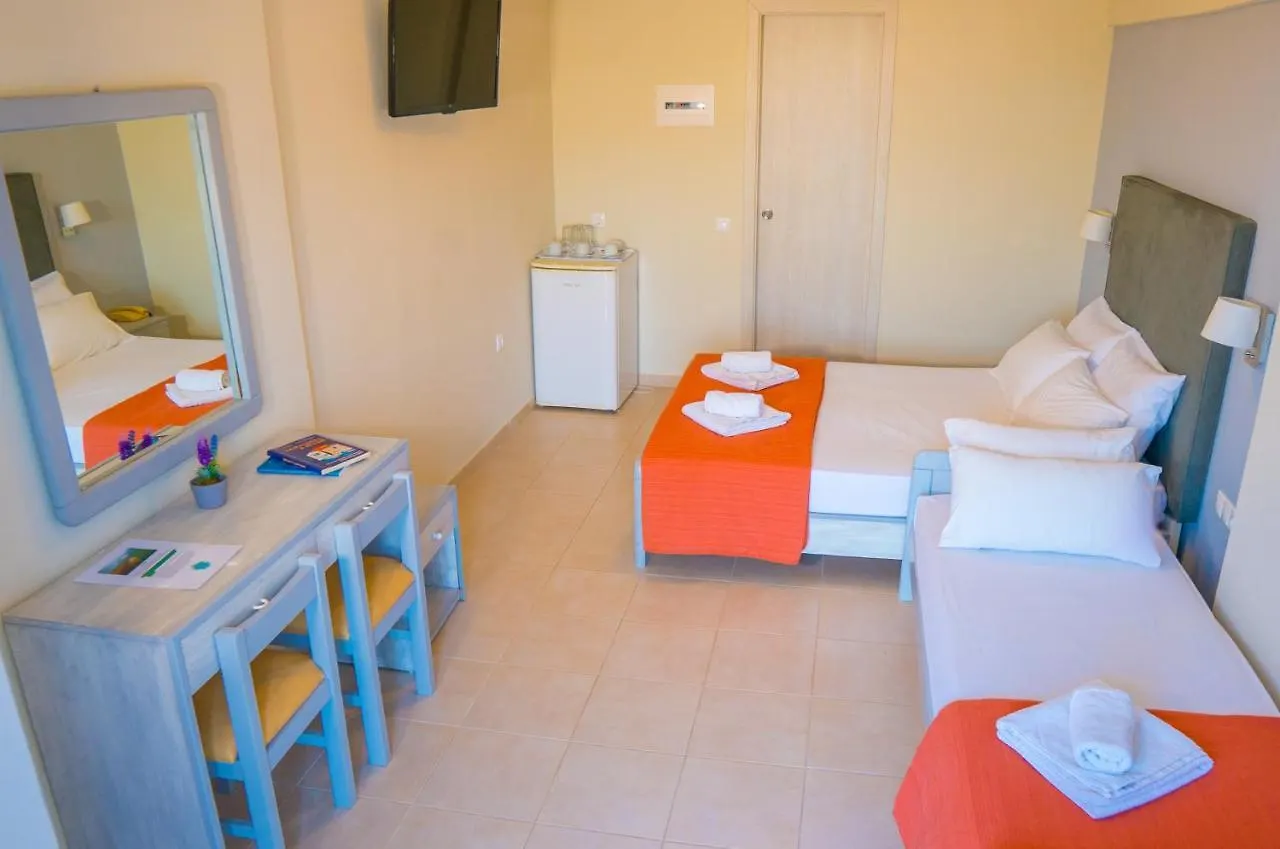 ליקסורי Palatino Hotel