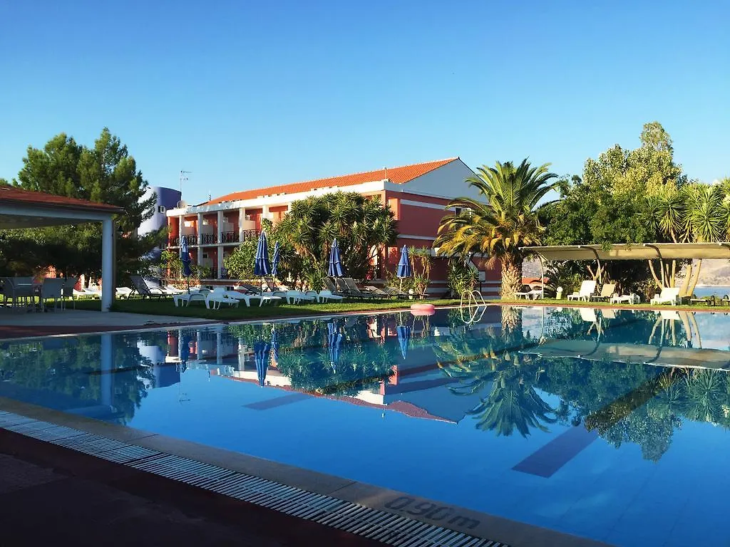 ליקסורי Palatino Hotel