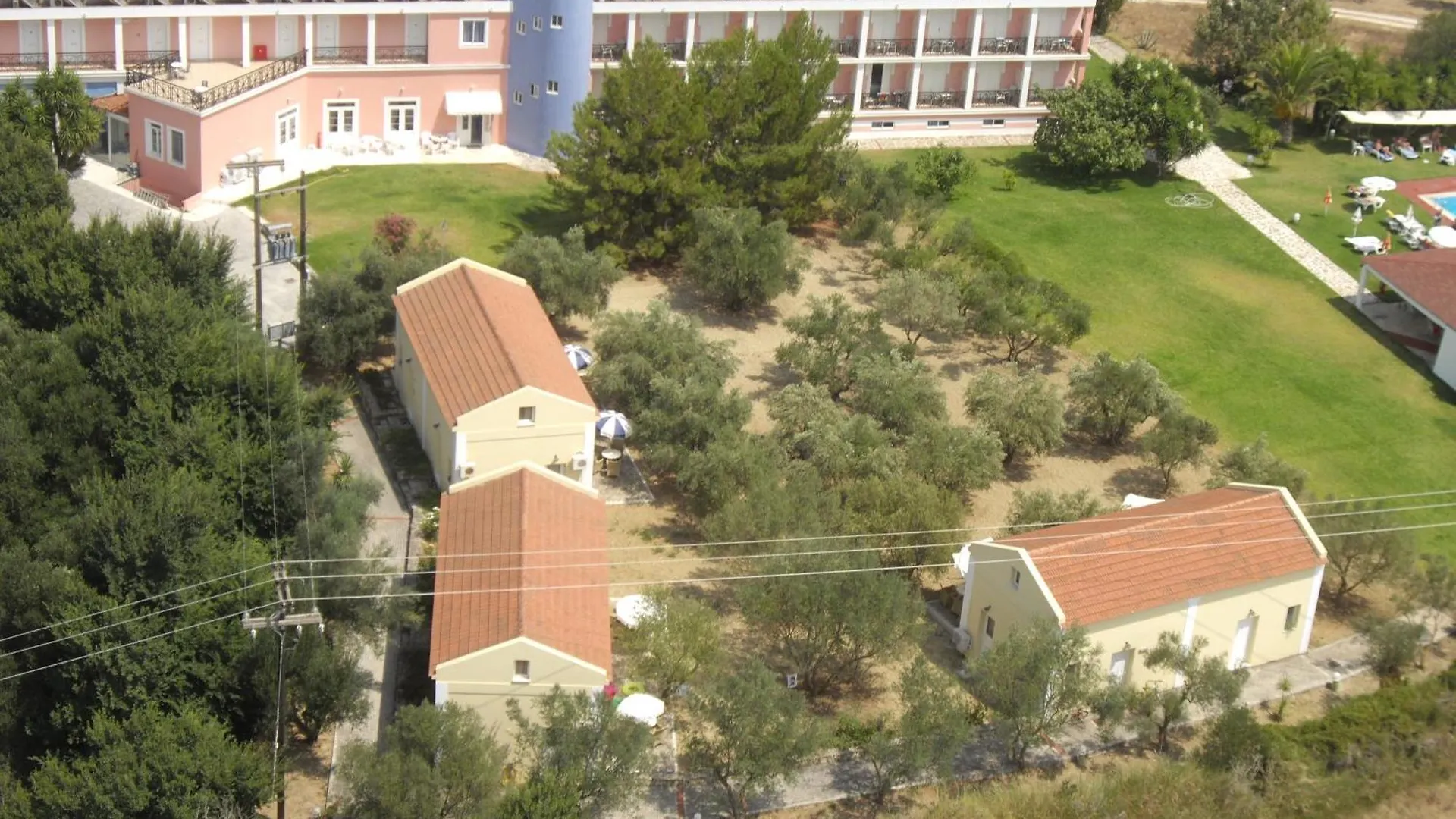 ליקסורי Palatino Hotel