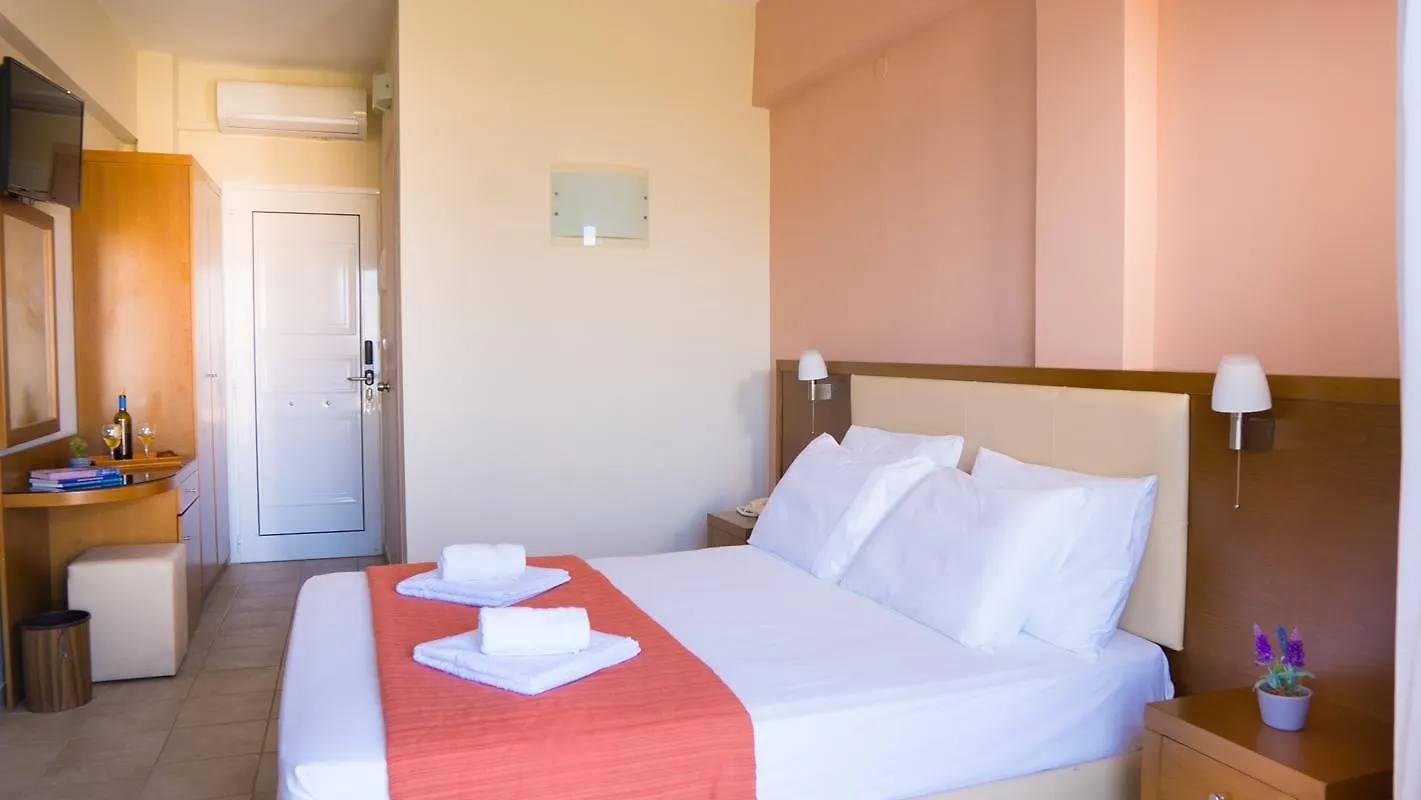 ליקסורי Palatino Hotel